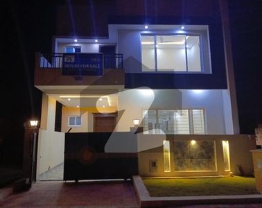 Bahria Enclave 5 Marla Brand New Double Unit House Available For Sale At Investor Rate Near To Park Bahria Enclave