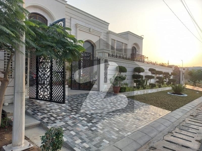 Brand-New Designer House 1000Sq.Yard Upper portion For Rent at DHA Phase 8 DHA Phase 8