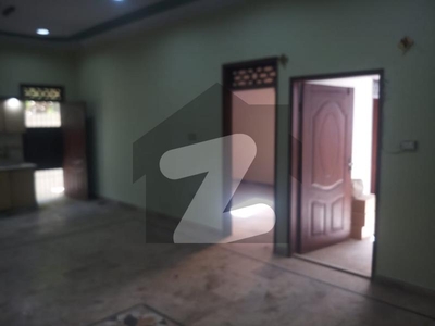 protion for rent 2 bedroom drawing and lounge Gulistan-e-Jauhar Block 2