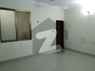 Single Storey 400 Square Yards House Available In Gulshan-e-Iqbal - Block 6 For rent Gulshan-e-Iqbal Block 6