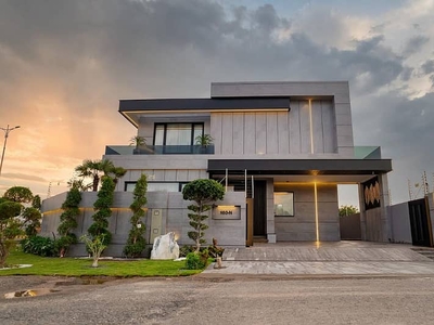 Step Inside This Jaw-dropping Modern Mansion With A Double-height Lobby