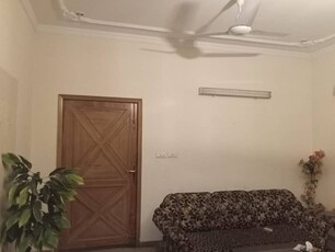 1 Kanal Fully Furnished Lower Portion For Rent