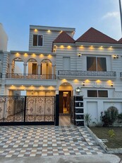10 Marla Beautiful House for Sale