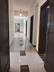 12 MARLA 4 BEDROOM APARTMENT AVAILABLE FOR SALE