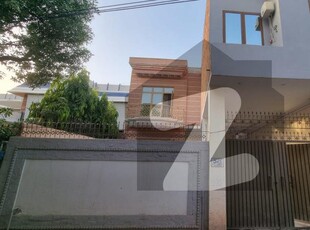 A Nicely Build 8.25 Marla House Available for Sale in GulgashtC Colony Multan Gulgasht Colony