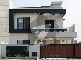 Aesthetic House Of 2250 Square Feet For sale Is Available Bahria Town Phase 8 Block E