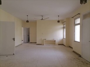 Flat Of 10 Marla Is Available In Contemporary Neighborhood Of Askari