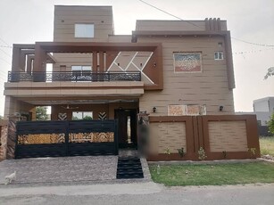 Ideal 10 Marla House Available In Nasheman-e-Iqbal Phase 2, Lahore
