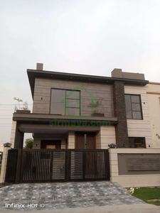 10 Marla Luxury House For Sale In Dha Phase 8 Lahore