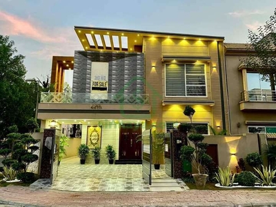 12 Marla Luxury House For Sale In Bahria Town Lahore