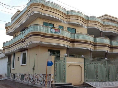 8 ROOMS House With Basement For Sale In Al Haram Model Town Peshawar