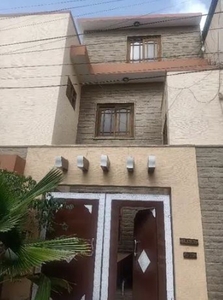 4 Bedroom House To Rent in Karachi