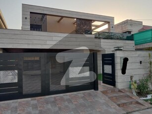 1Kanal WBlock Modern Out Design Basement House For Sale Dha Phase 3 Hot Location DHA Phase 3