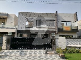 1 Kanal House Is Available For Sale In State Life Housing Society Phase 1 Block D Lahore State Life Phase 1 Block D