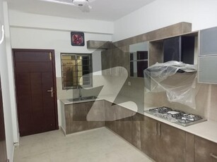 10 MARLA 3 BEDROOMS APARTMENT AVAILABLE FOR RENT Askari 11