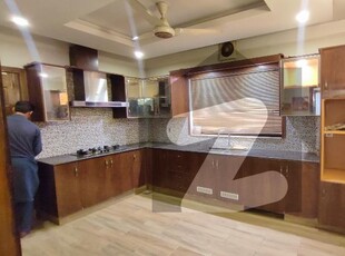 10 Marla 4 Bed Beautiful House For Rent Bahria Town Phase 8 Block H