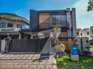 10-Marla Ultra Modern Smart Home With Modern Flair Near Park Luxury Villa For Sale In DHA DHA Phase 8 Ex Air Avenue
