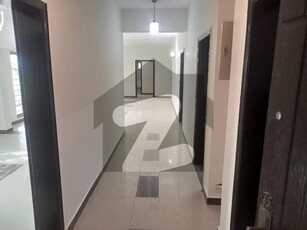 12 MARLA 4 BEDROOMS APARTMENT AVAILABLE FOR RENT Askari 11