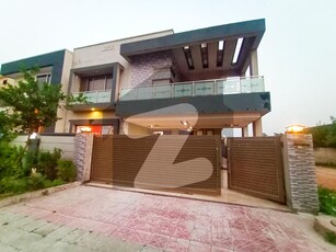 14 Marla double unit house for rent Bahria Town Phase 8