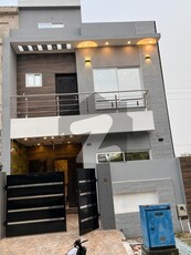 3 MARLA MODERN HOUSE MOST BEAUTIFUL PRIME LOCATION FOR SALE IN NEW LAHORE CITY PHASE 2 Zaitoon New Lahore City