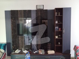 Beautiful 2000 Sq Ft Flat Avaiable For Sell In Bukhari Commercial Bukhari Commercial Area