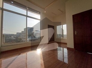 Beautiful One Kanal Portion For Rent (1st Floor) DHA Defence Phase 2