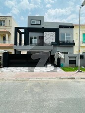 Brand New 10 Marla Upper Portion Available For Rent Bahria Town Lahore Bahria Town Sector C