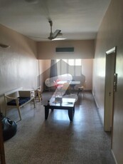 Clifton Apartment, 2000 Sq Ft, 3 Bed Available Only 5.5 Crore Old Clifton