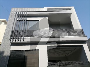 Looking For A On Excellent Location House In Royal Enclave Lahore Royal Enclave
