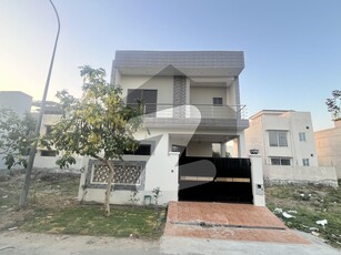 Modern House 5 Marla Main Ki Back House For Sale DHA 9 Town Block C
