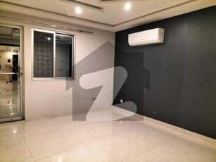 ONE BED READY TO MOVE FURNISHED FLAT FOR SALE IN SECTOR D BAHRIA TOWN LAHORE Bahria Town Sector D