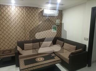 1 BED FULLY LUXURY FURNISH IDEAL LOCATION EXCELLENT FLAT FOR RENT IN BAHRIA TOWN LAHORE Bahria Town Jasmine Block