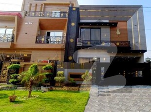 Prime Location House LDA Avenue Block J