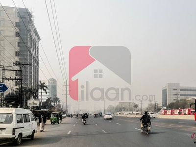 999 Sq.ft Shop for Sale in Garden Town, Lahore